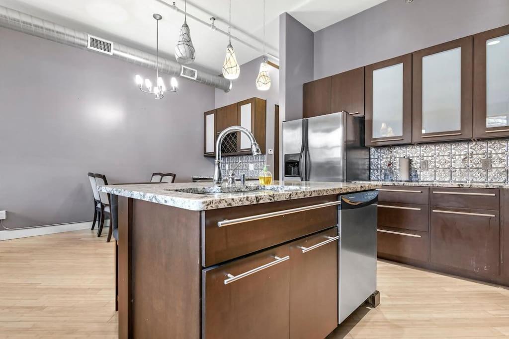 Lovely 2-Bedroom Unit In Springfriend Springfield Bagian luar foto