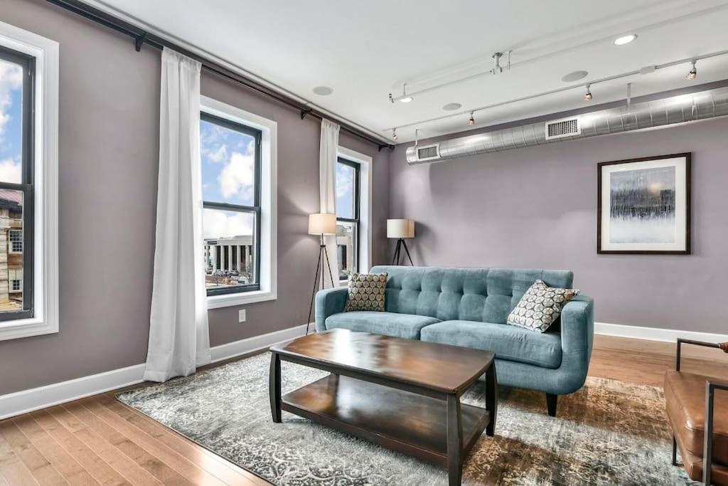 Lovely 2-Bedroom Unit In Springfriend Springfield Bagian luar foto