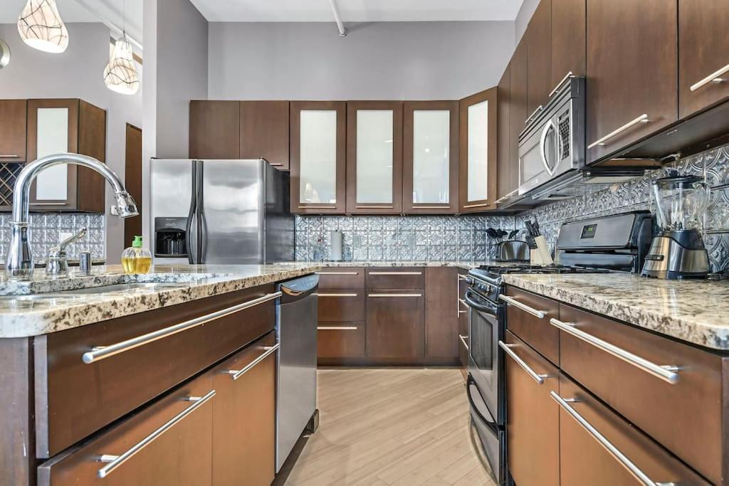 Lovely 2-Bedroom Unit In Springfriend Springfield Bagian luar foto
