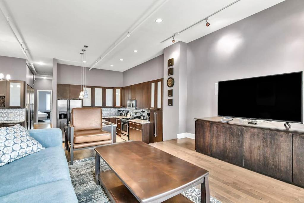 Lovely 2-Bedroom Unit In Springfriend Springfield Bagian luar foto