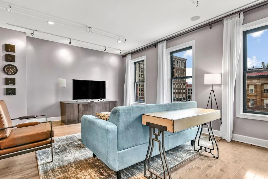 Lovely 2-Bedroom Unit In Springfriend Springfield Bagian luar foto