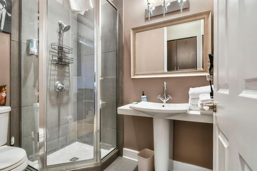 Lovely 2-Bedroom Unit In Springfriend Springfield Bagian luar foto