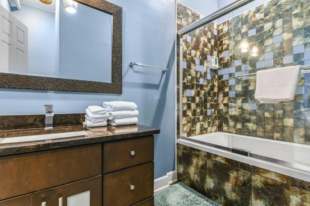 Lovely 2-Bedroom Unit In Springfriend Springfield Bagian luar foto